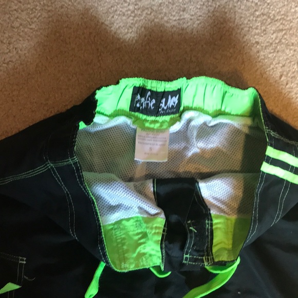 Pacific Surf men’s swim trunks - Picture 2 of 2